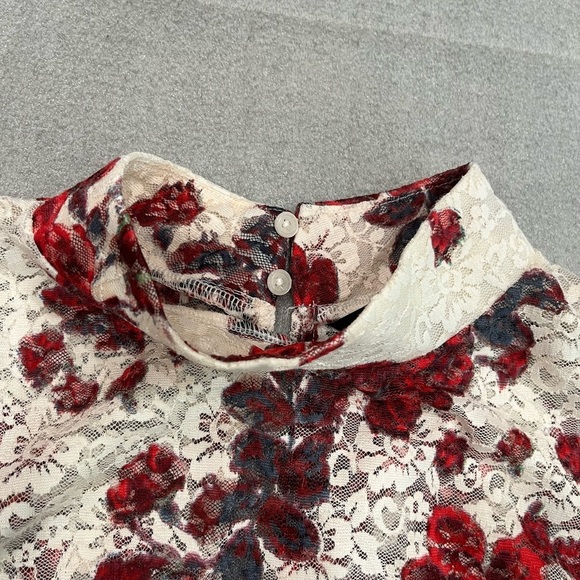 Zara White Cream Fitted Laced Floral Long Sleeve Blouse - Picture 4 of 11